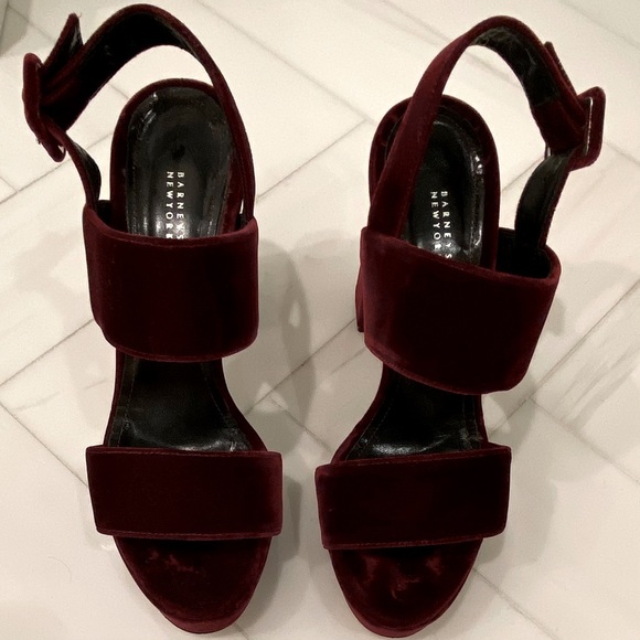 Barney’s New York velvet double strap sandal - Picture 5 of 10